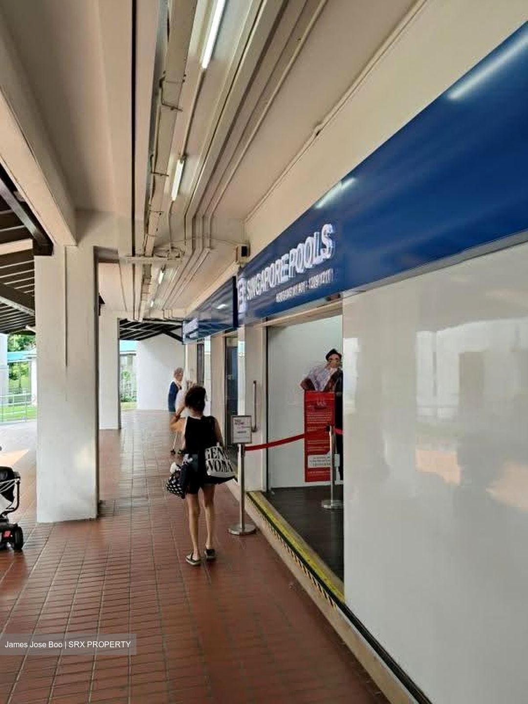Hougang Avenue 1 (D19), Shop House #623642971